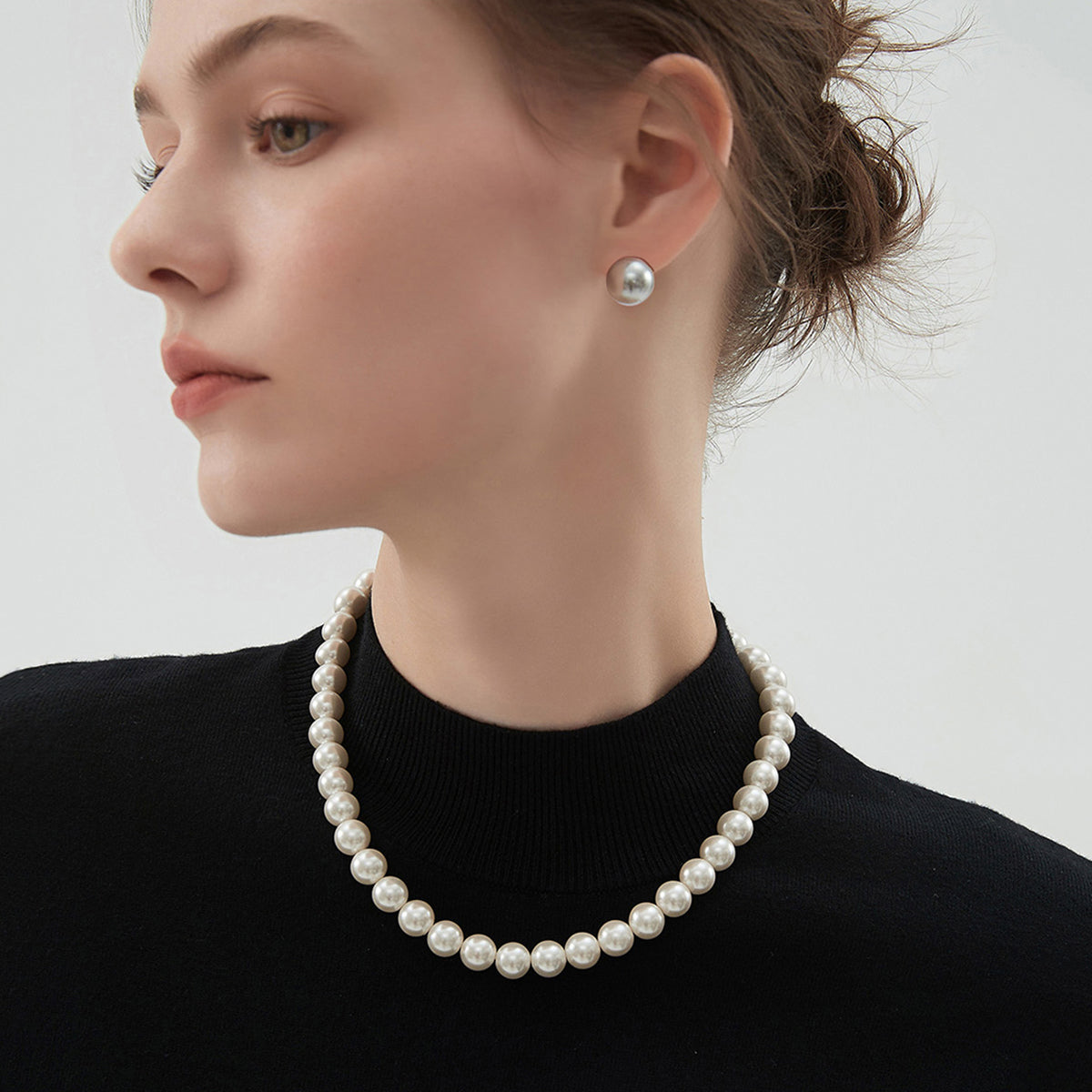 17" Princess AAA Grade Classic Nearly Round White Freshwater Pearl Necklace