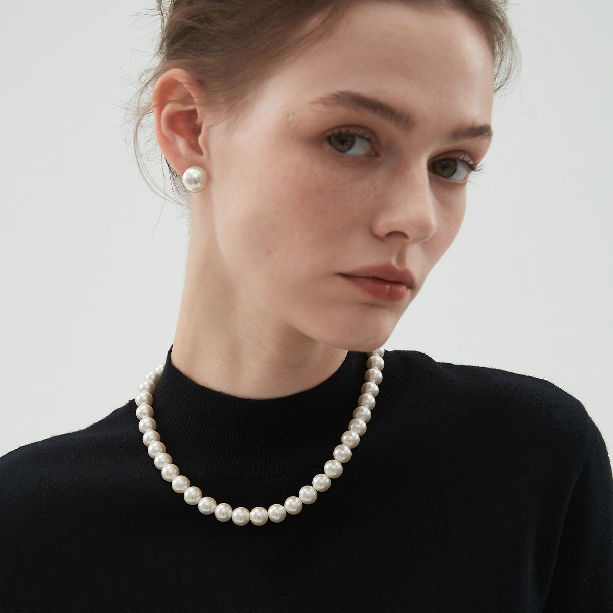 17" Princess AAA Grade Classic Nearly Round White Freshwater Pearl Necklace