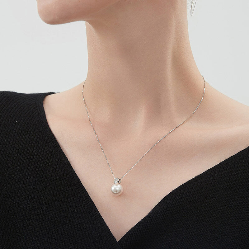 10.5-11mm AAA Natural Freshwater White Pearl 18K Gold Pendant Necklace