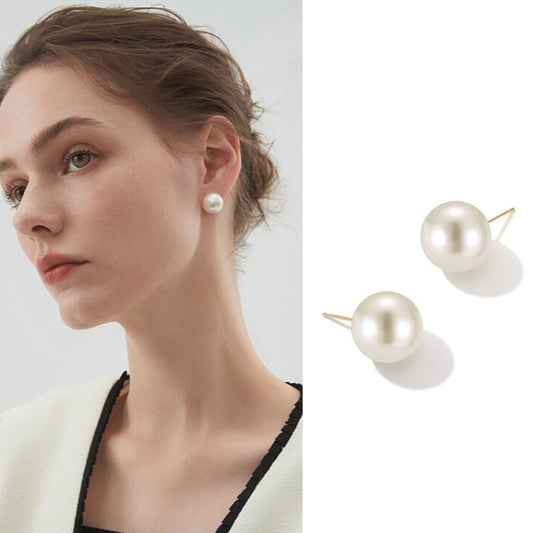AAAA White Freshwater Round Pearl Stud Earrings 18K Gold